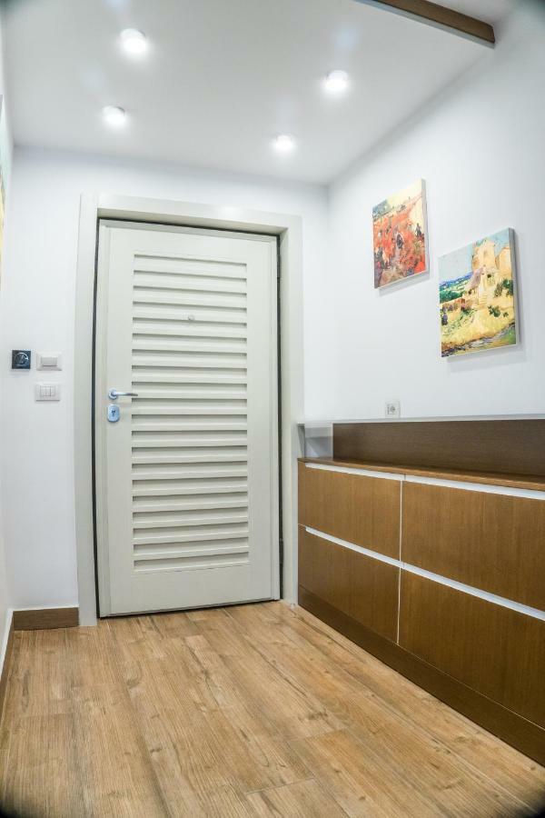 Venere Tirana Suite Екстер'єр фото